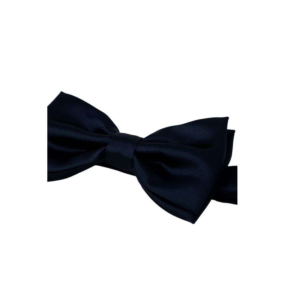 Blue Silk Bowtie