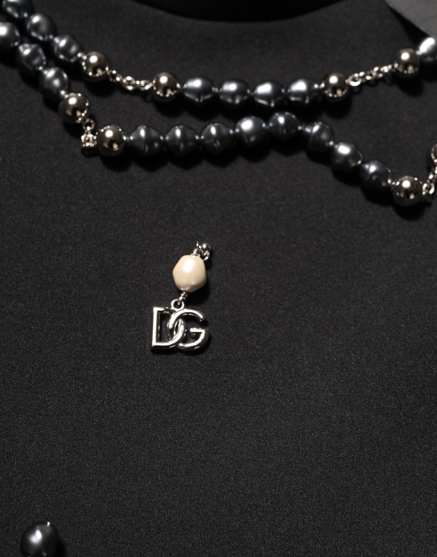 Black Polyester Necklace Embellished T-shirt